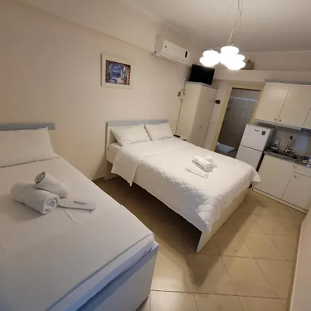 Amber Apartment *