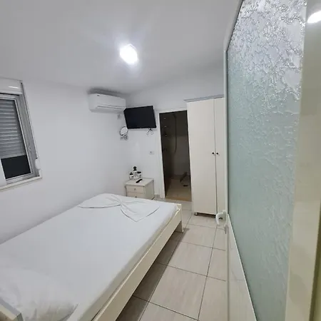 Apartment Amber